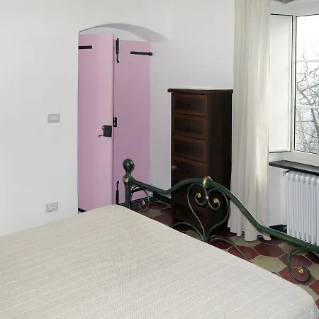 Vittoria E Milietto - Flg325 By Interhome